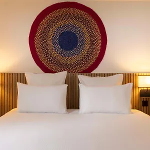 *** Hotell Korner Louvre Frankrike