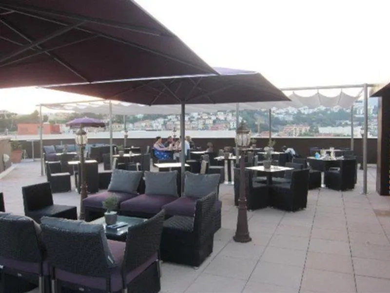 Nh Nice Hotel
